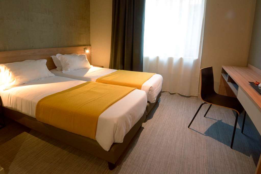 Apparthotel 37 Lodge - Courbevoie La Défense Habitación foto