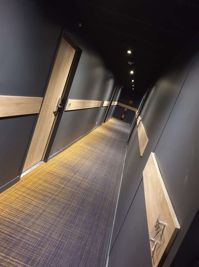 Apparthotel 37 Lodge - Courbevoie La Défense Habitación foto